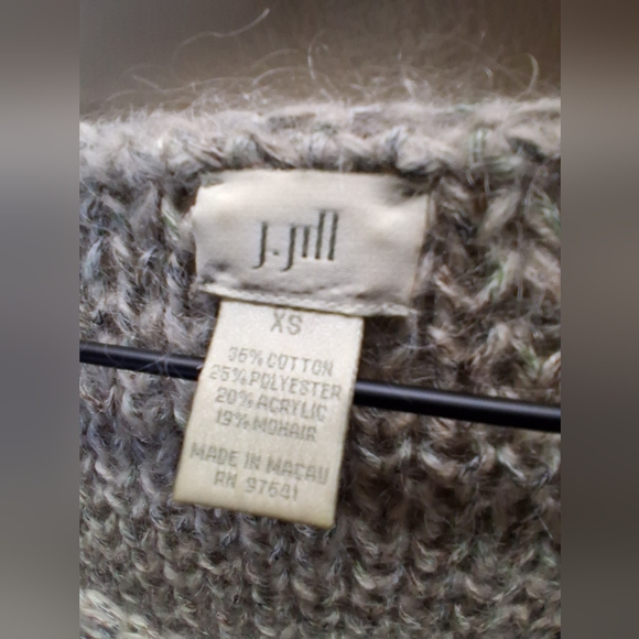 NWOT. J. Jill Women's Textured Gray TISSUE Sweater SMALL - Picture 4 of 7